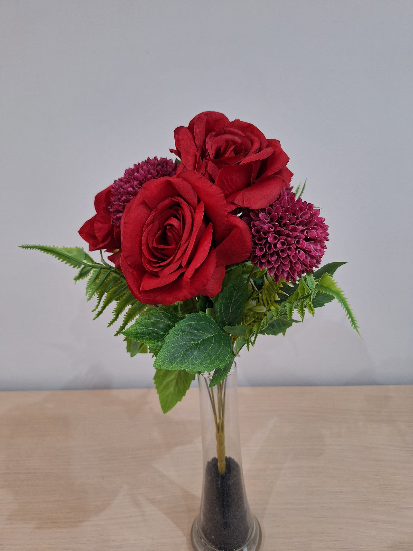 RAMO DE ROSAS Y CRISANTEMOS