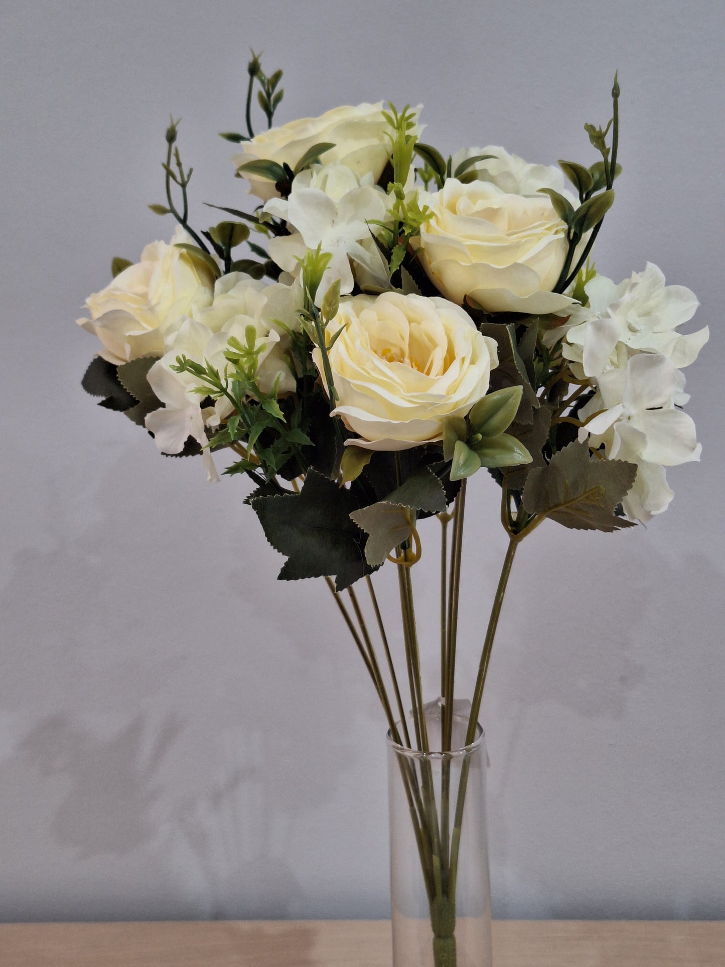 RAMO DE PEONIAS Y HORTENSIAS DE FLOR PEQUEÑA