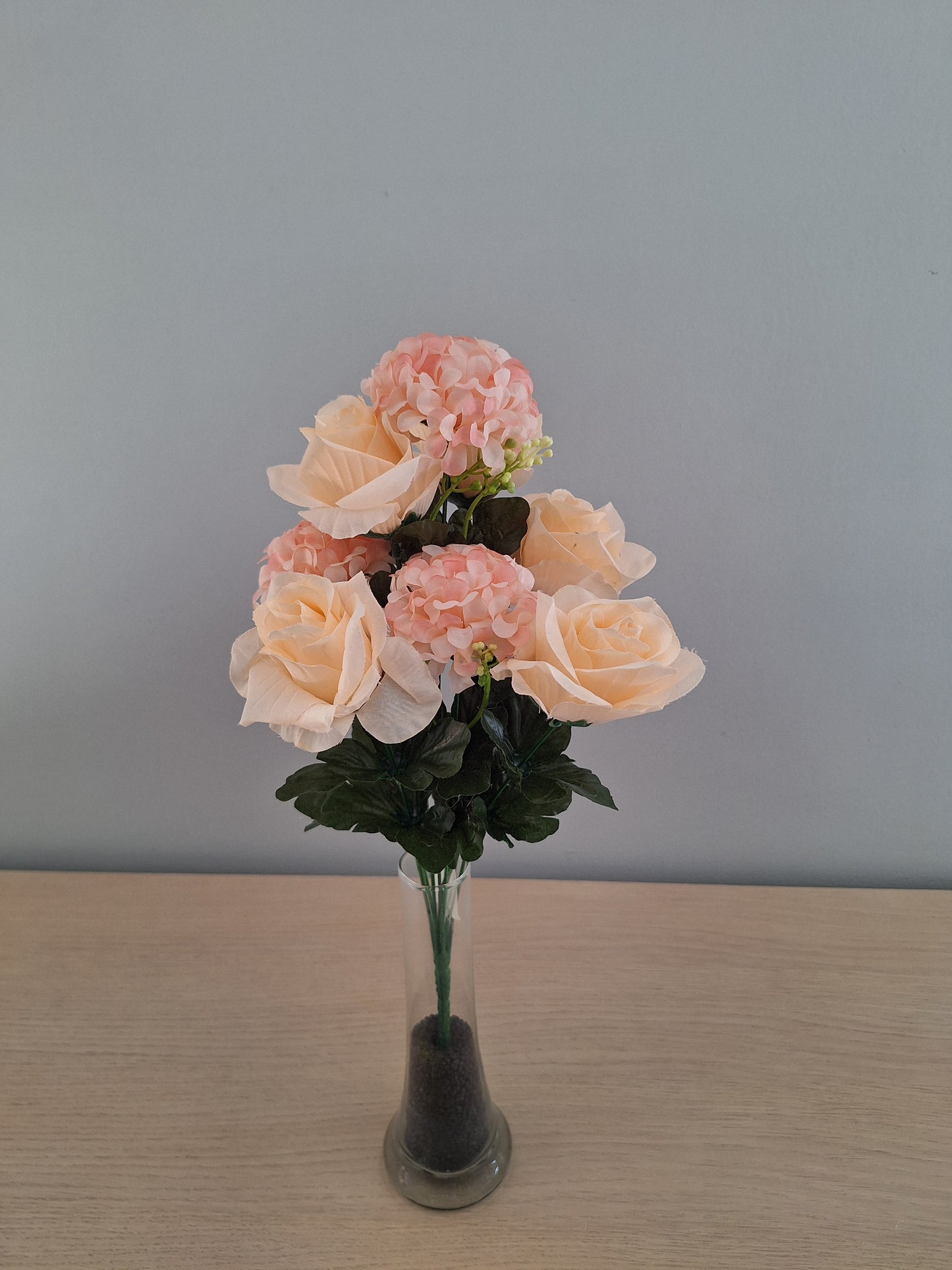 RAMO DE ROSAS Y CRISANTEMOS