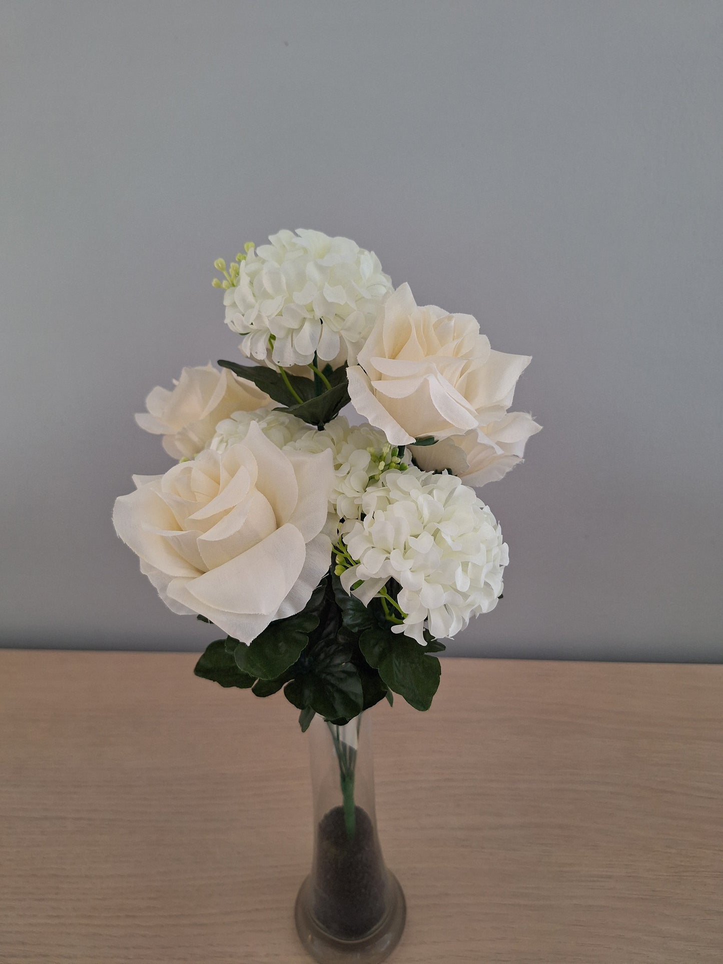RAMO DE ROSAS Y CRISANTEMOS