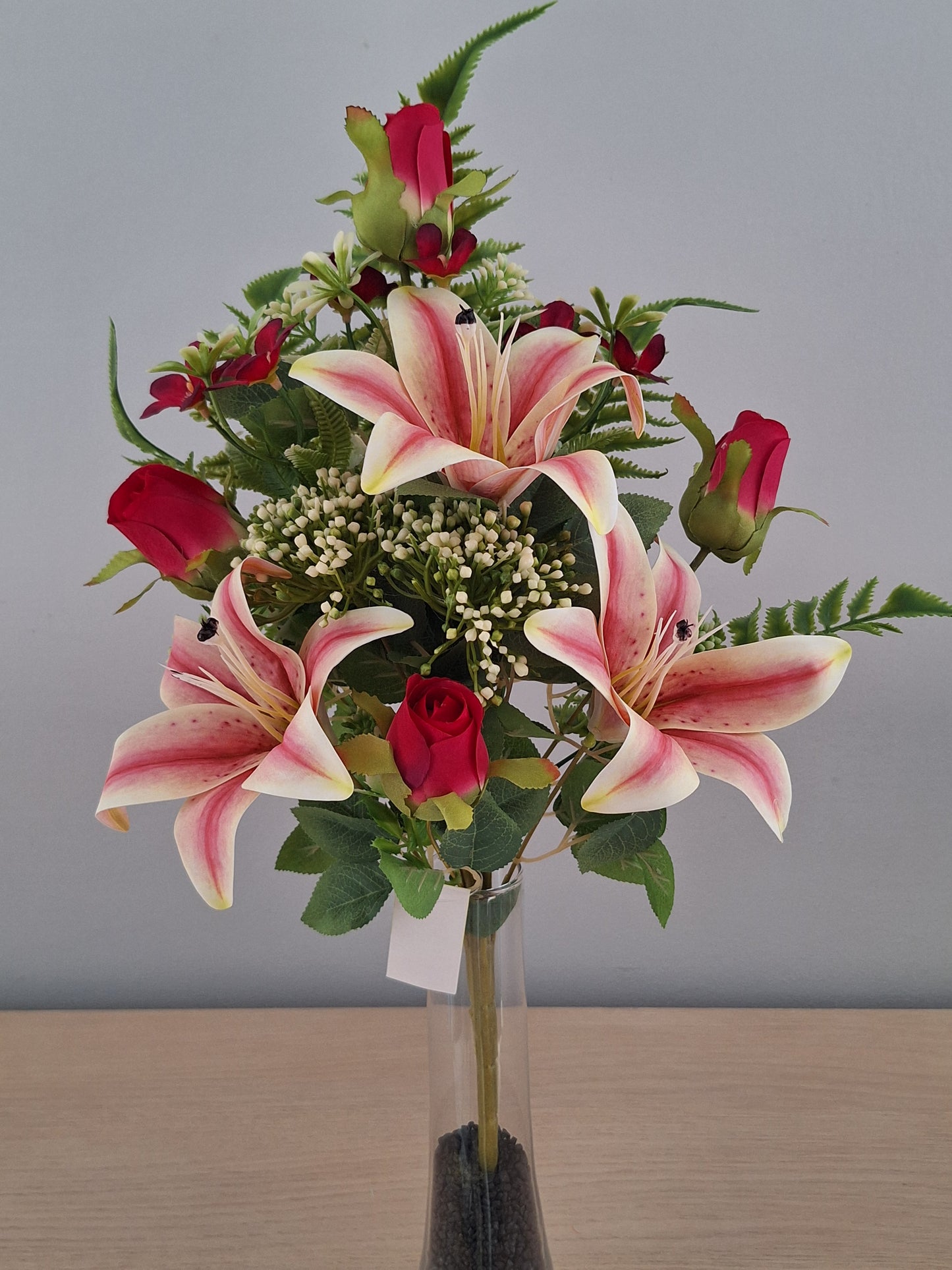 RAMO LILIUMS Y CAPULLOS
