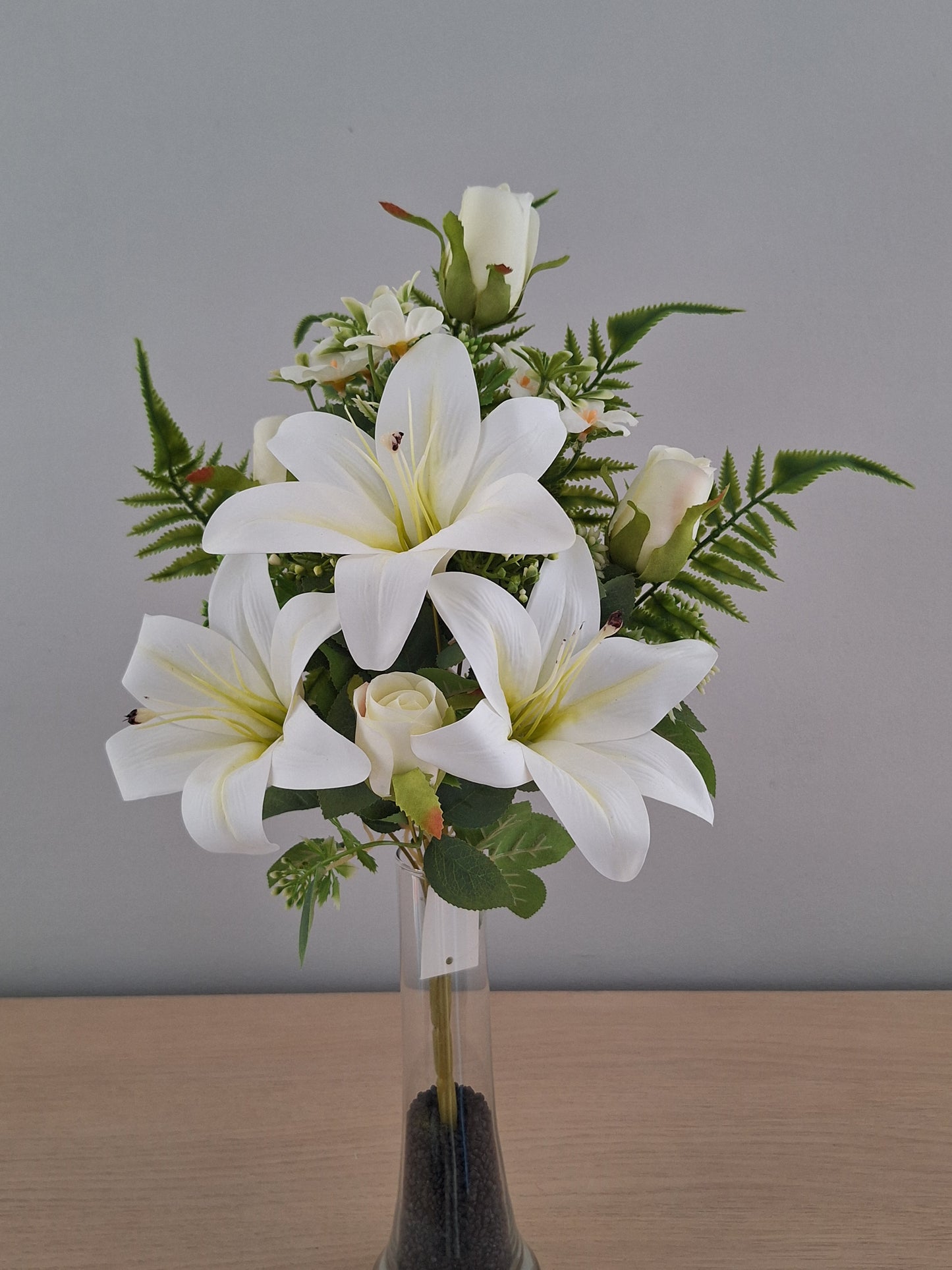 RAMO LILIUMS Y CAPULLOS