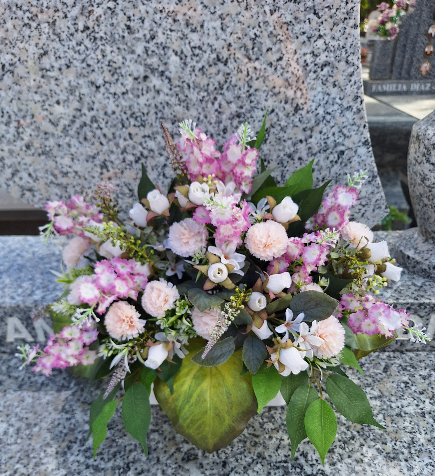 JARDINERA LILAS